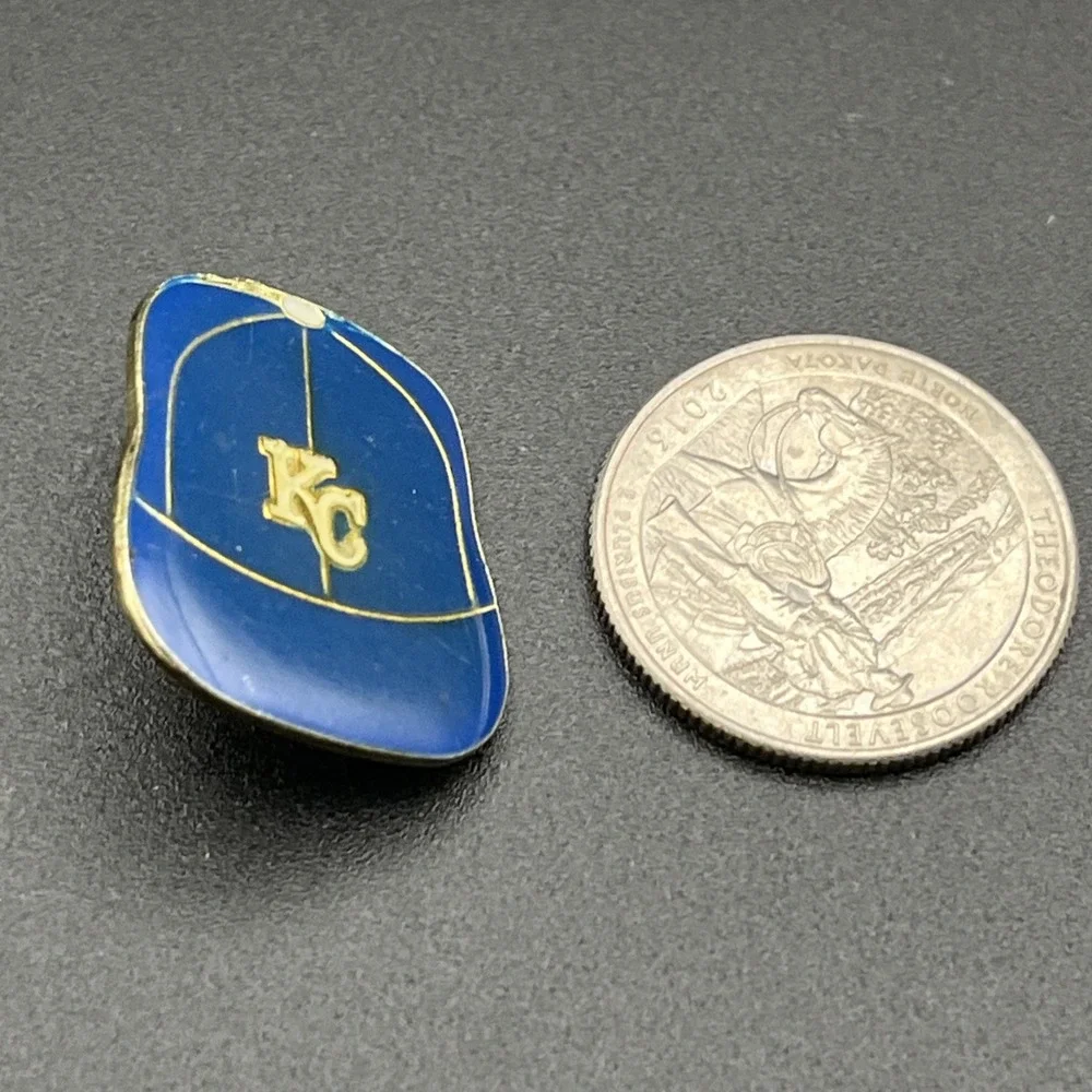 Vintage Kansas City Royals Baseball Hat Cap MLB‎ Lapel Hat Pin